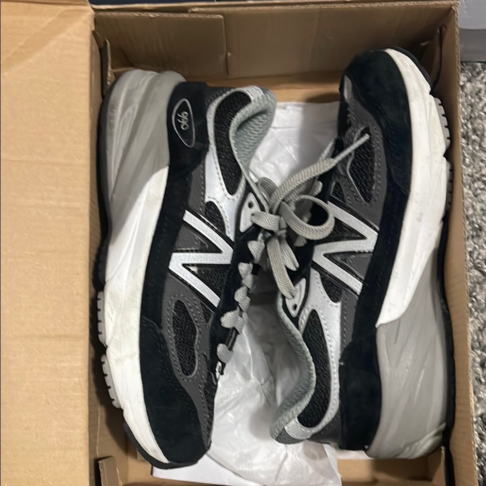 New Balance Black and Gray Sneakers